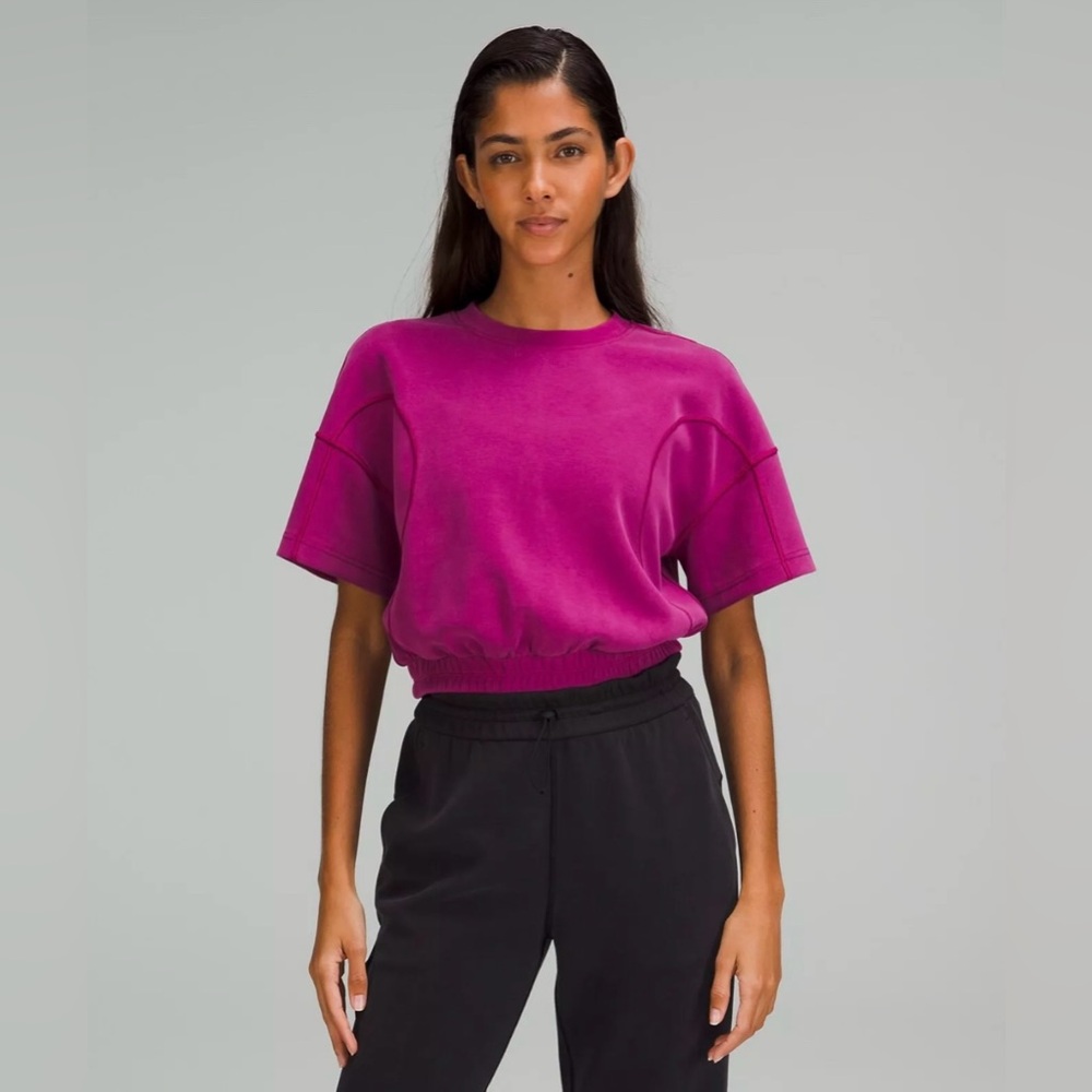 Lululemon Size 6 Softstreme Gathered Tee